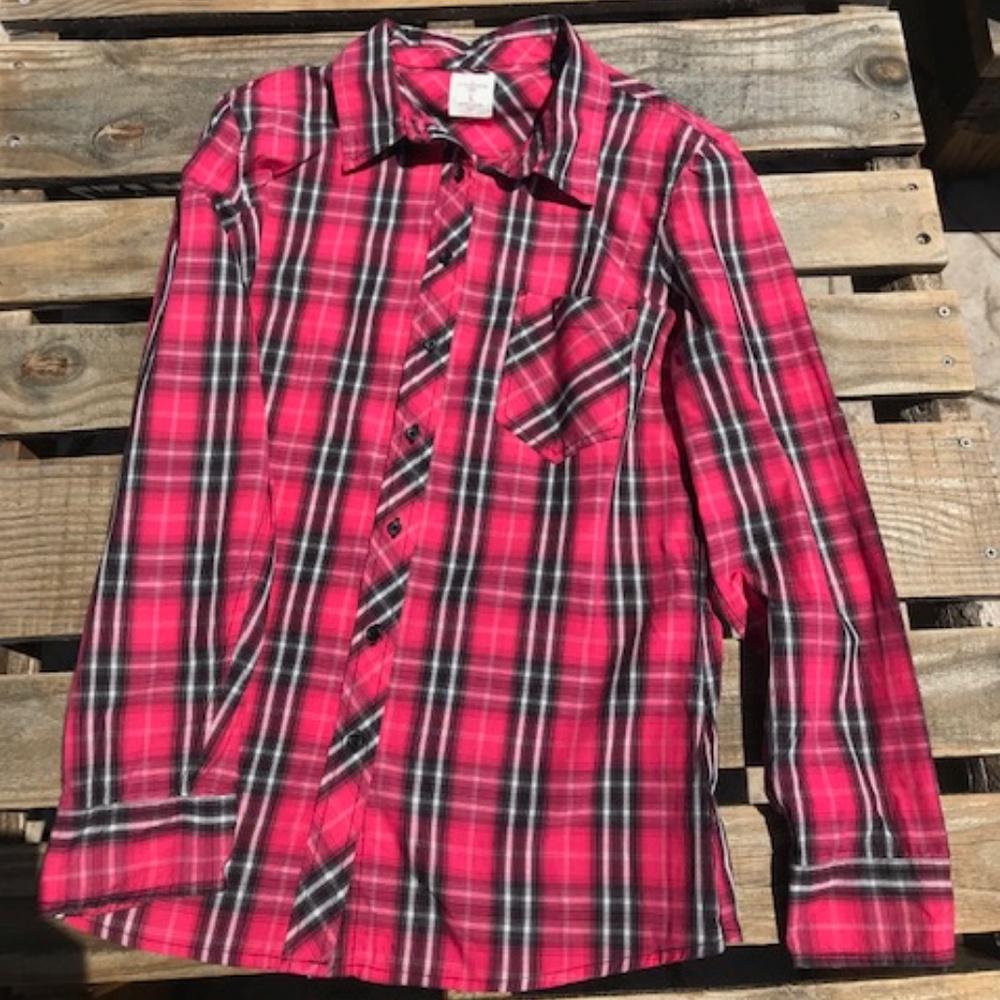 Long Sleeve Button down blouse, pink, black,white